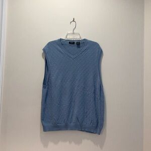 IZOD Men's V-Neck Sweater Vest - Light Blue
